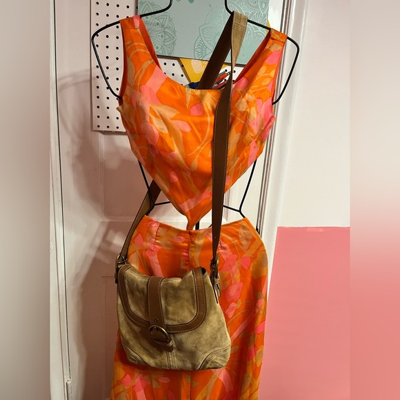 Vintage Coach Saddle Bag: Genuine Suede - Picture 2 of 16